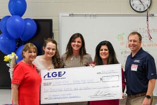 Laura Key Receives $5,000 Scholarship Laura Key Receives $5,000 Scholarship