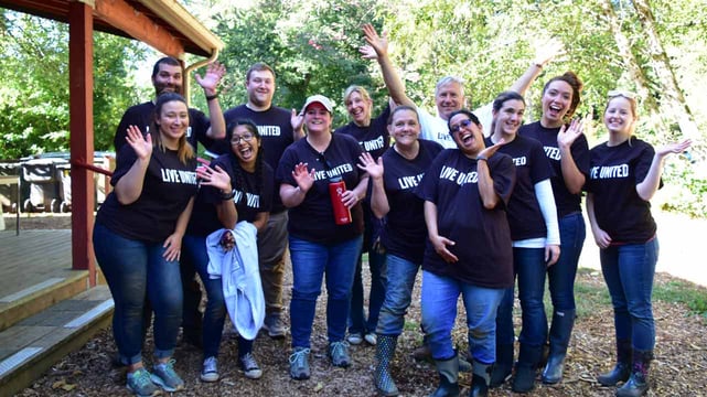 Photo of O Bee Credit Union employee volunteers