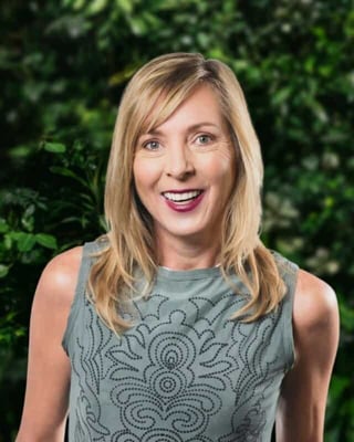 Photo of Kristin Hull Photo of Kristin Hull