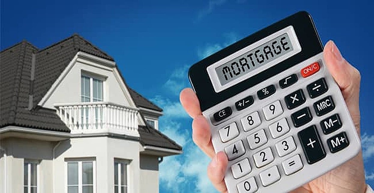 Why Credit Cards Help & Hurt Your Chances of Getting a Mortgage