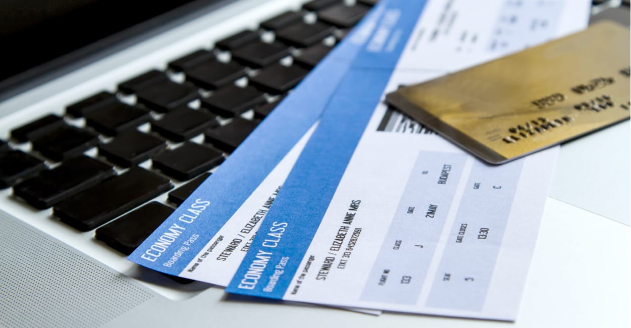 5 Ways to Use Credit Card Rewards to Buy Airline Tickets (Feb. 2024)